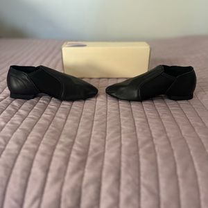 NWT Black Stelle Jazz Dance Shoes. Size 13 Little Kid